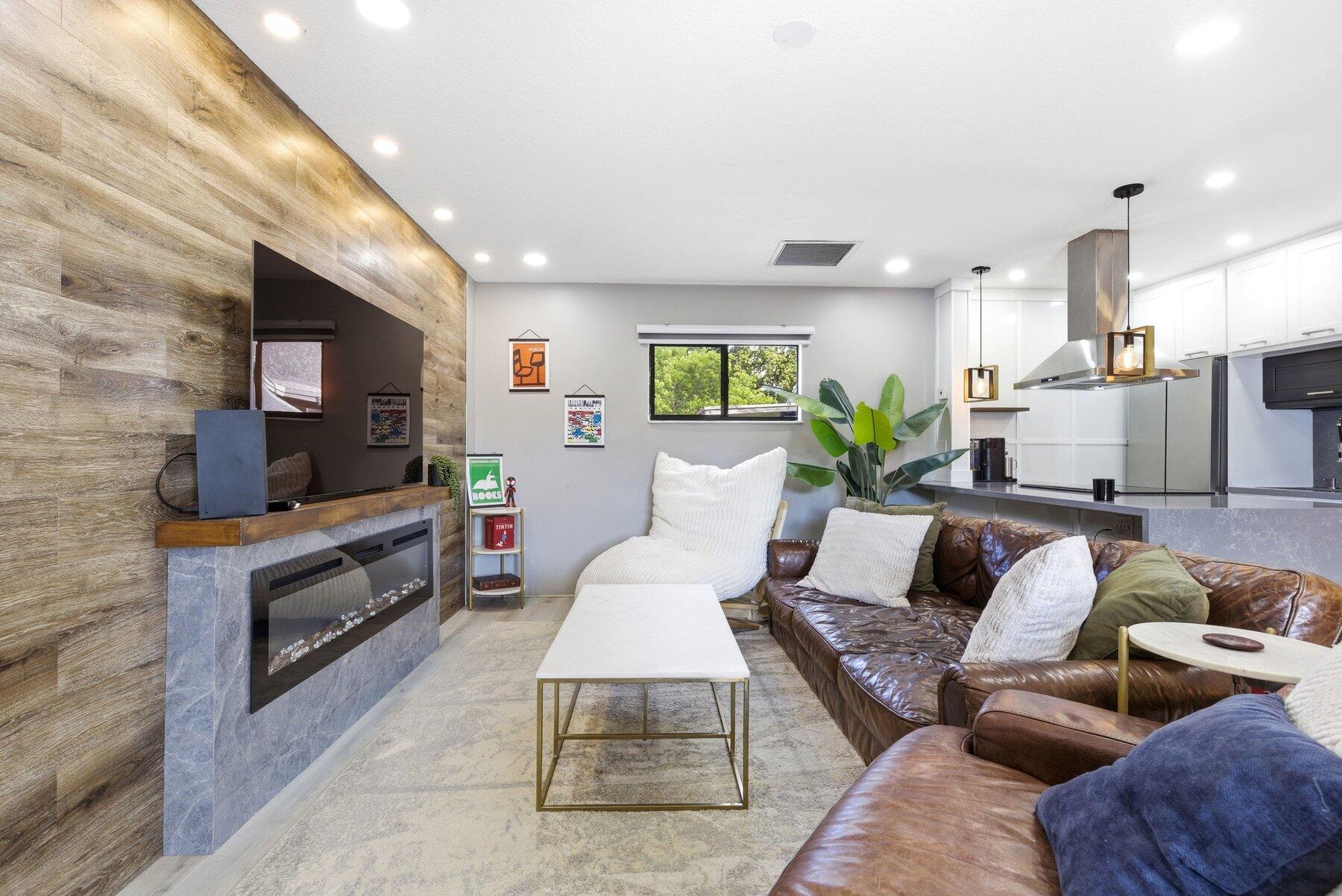 CROSSINGS OF BOYNTON BEACH CONDO - Residential