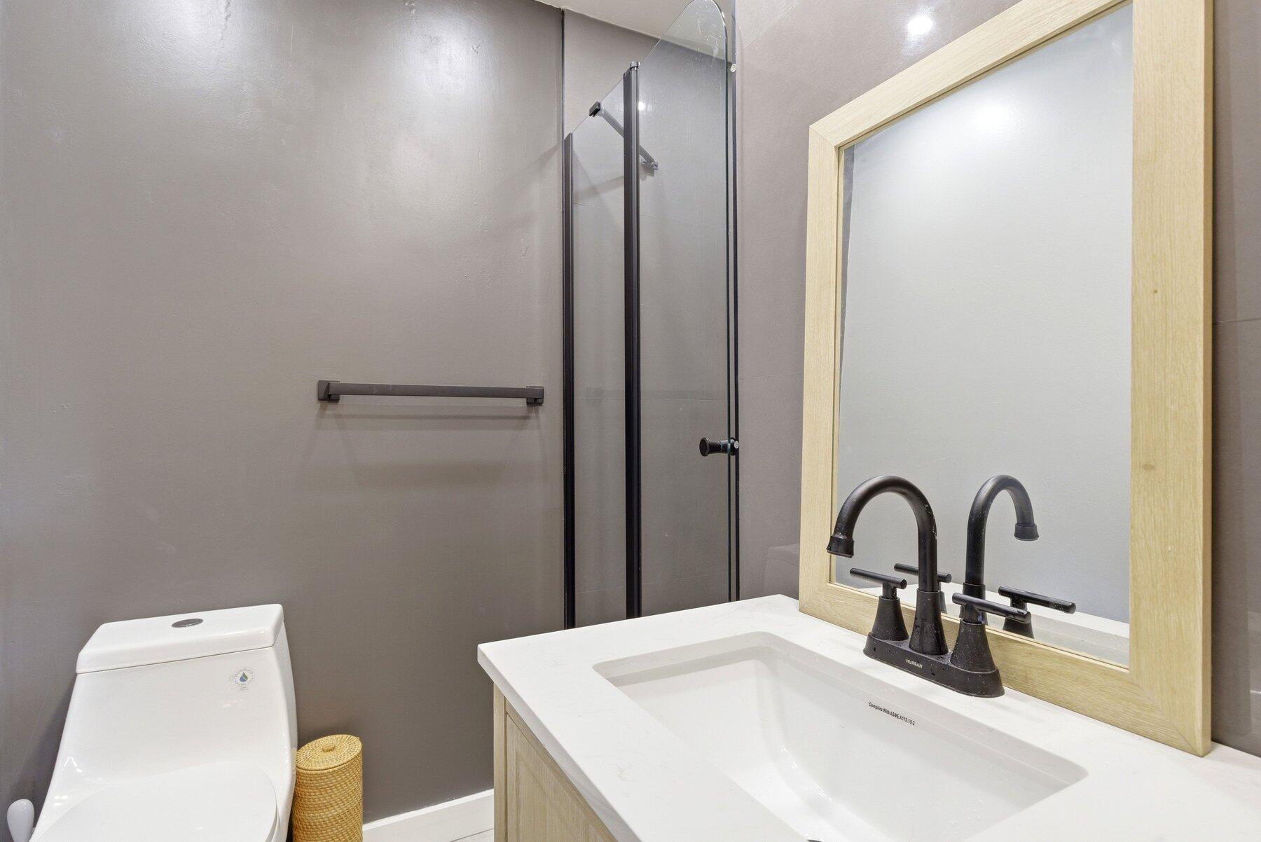 CROSSINGS OF BOYNTON BEACH CONDO - Residential