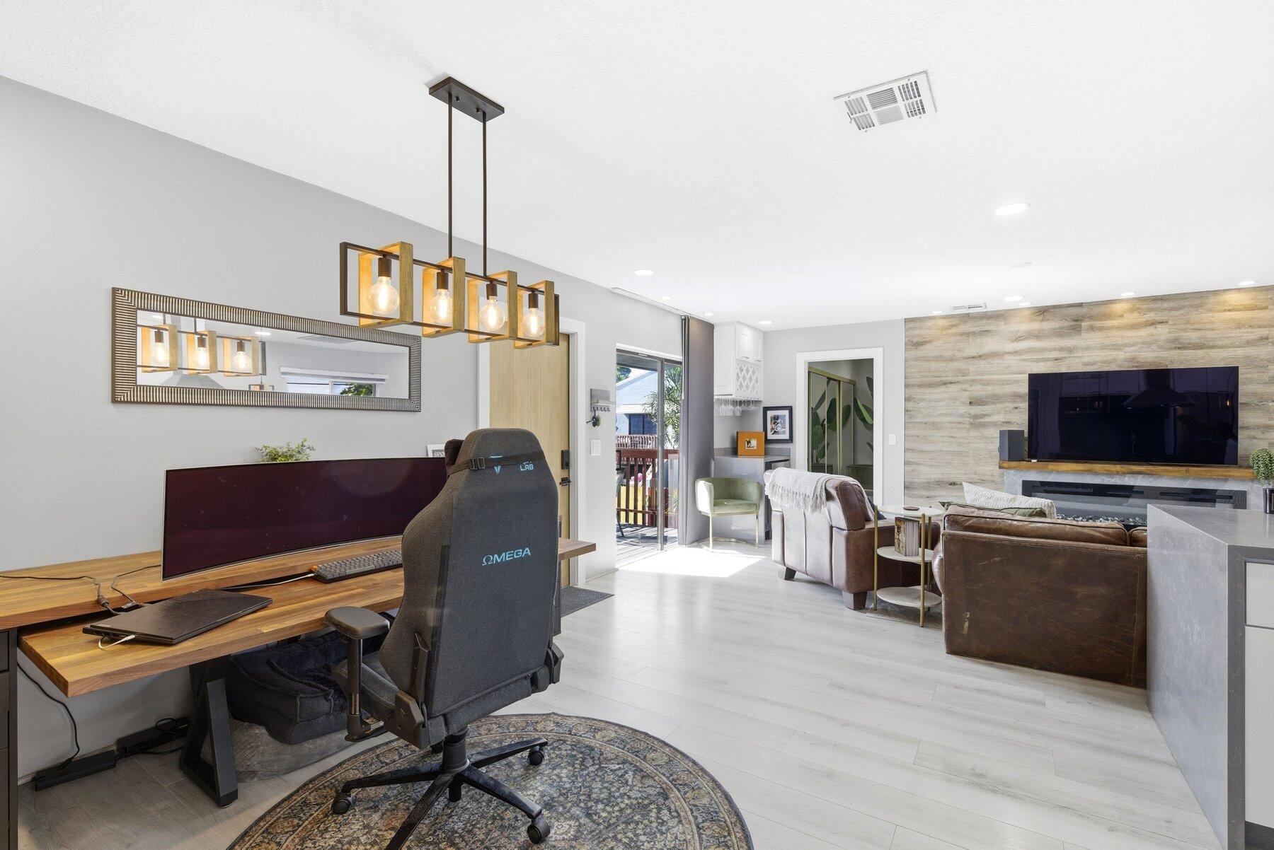 CROSSINGS OF BOYNTON BEACH CONDO - Residential