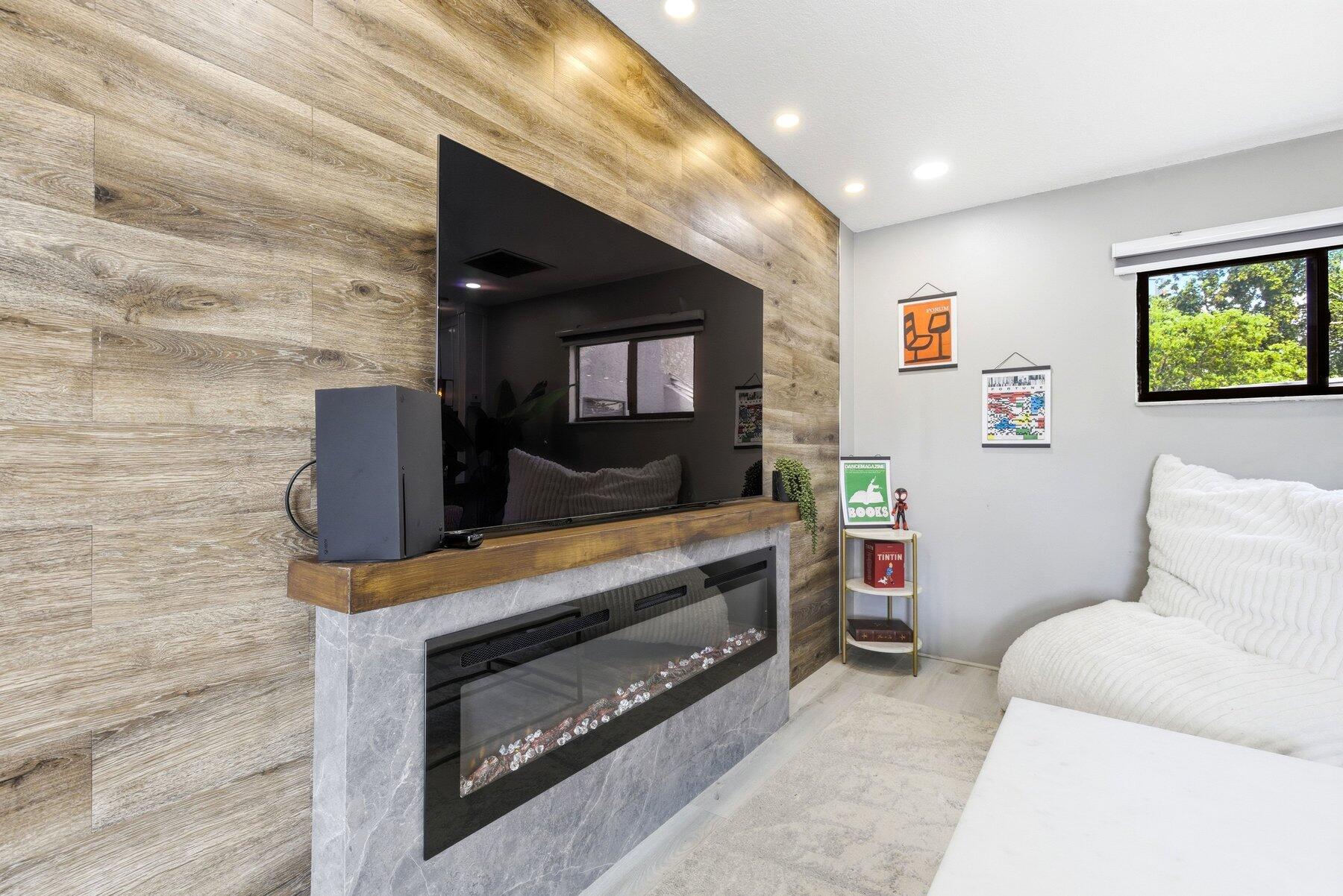CROSSINGS OF BOYNTON BEACH CONDO - Residential