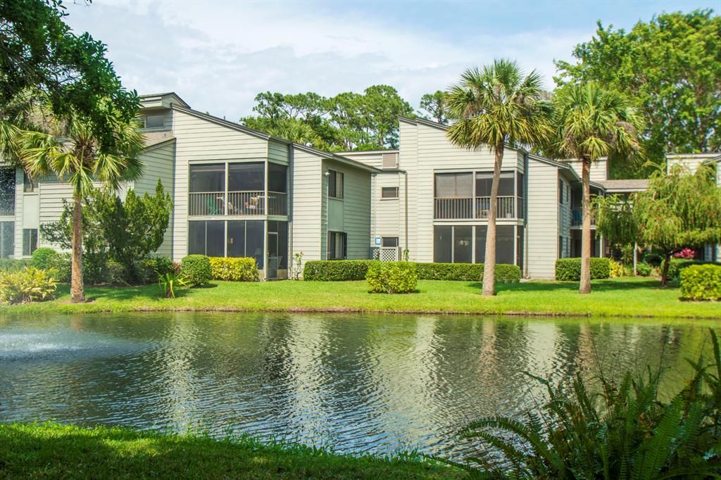 Photo of 2125 Pine Creek Boulevard #202, Vero Beach, FL 32966 (MLS # R10874455)