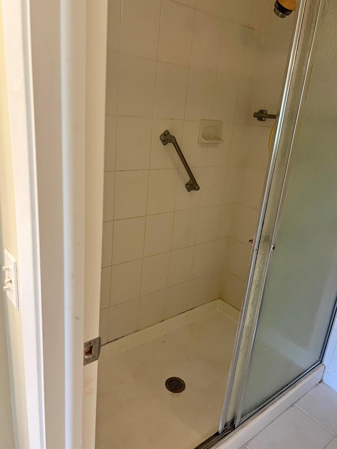 MARTINIQUE VILLAGE I COND - Residential Lease