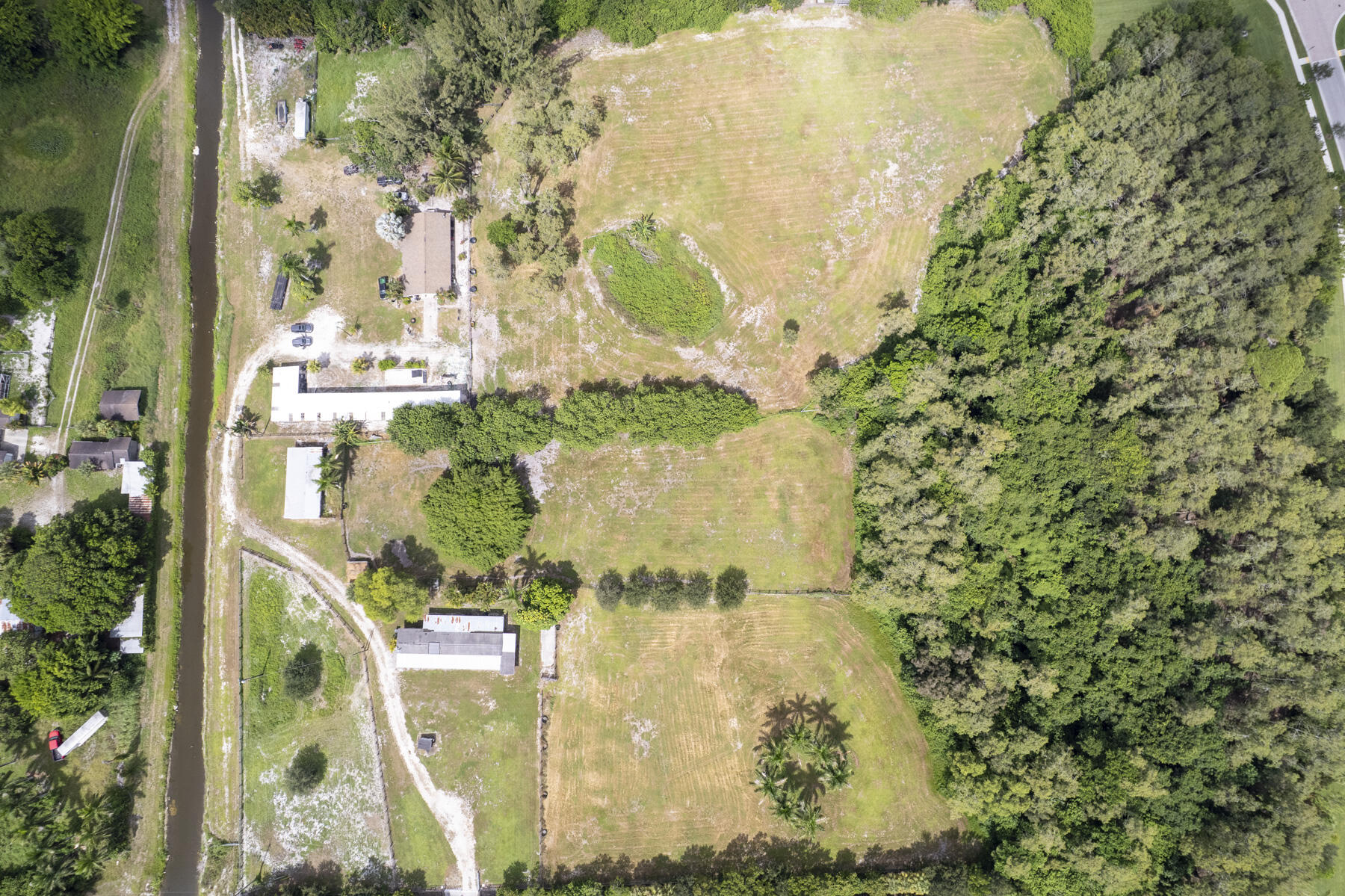 PALM BEACH FARMS CO 3 - Residential