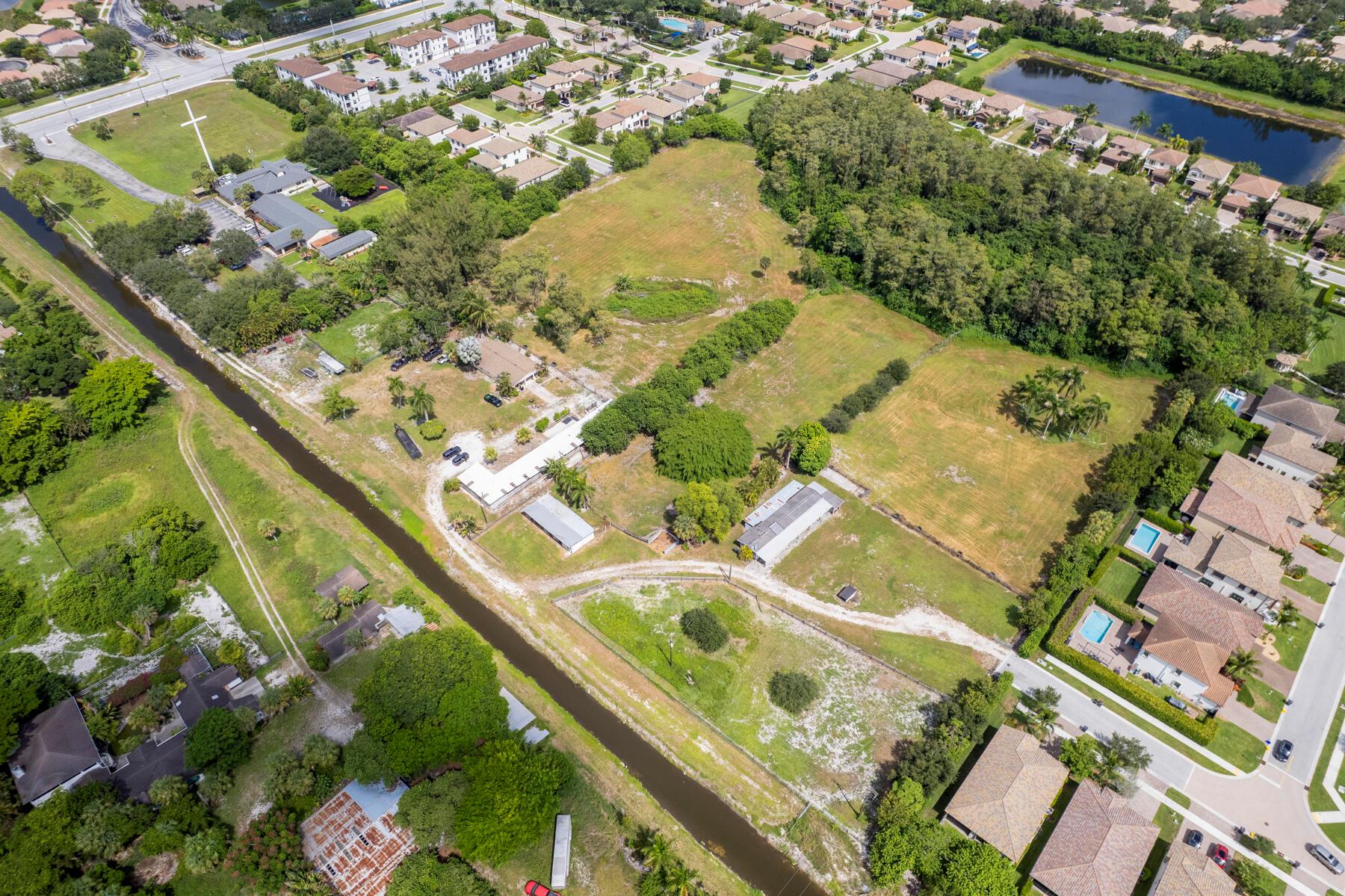 PALM BEACH FARMS CO 3 - Residential