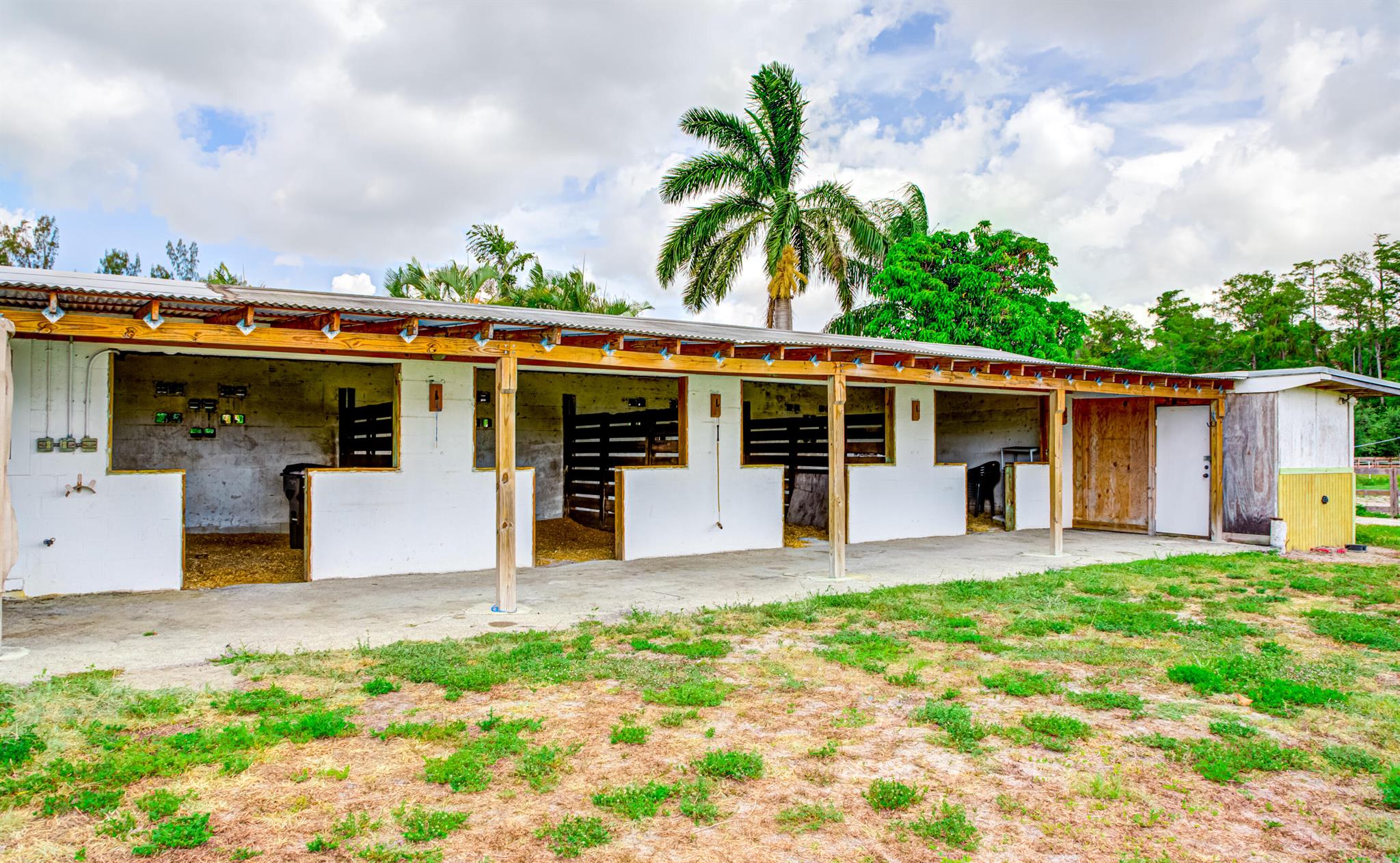 The properties located at 8990 Willow Sound Drive & 8946 Sea Chase  combine to offer a 10 acre horse farm with three barns that total 27 stalls, 6 paddocks and a barn apartment with a 3/4 bath & kitchenette; and a 3 bedroom/2 bath single family home (1984 living square feet under A/C) fully furnished sits on the property. The property is located within 4 miles to nearby horse show & polo club. Also a Residential Development Opportunity w/ PBC Approved Site Plan of 33 single-family, ZLL homes; includes four workforce housing units. Water is well/septic. Water/sewer stubbed to property line. Property is located within the newer gated community of Gulfstream Preserve and not required to be a part of the HOA. Access through HOA roads is legally established.