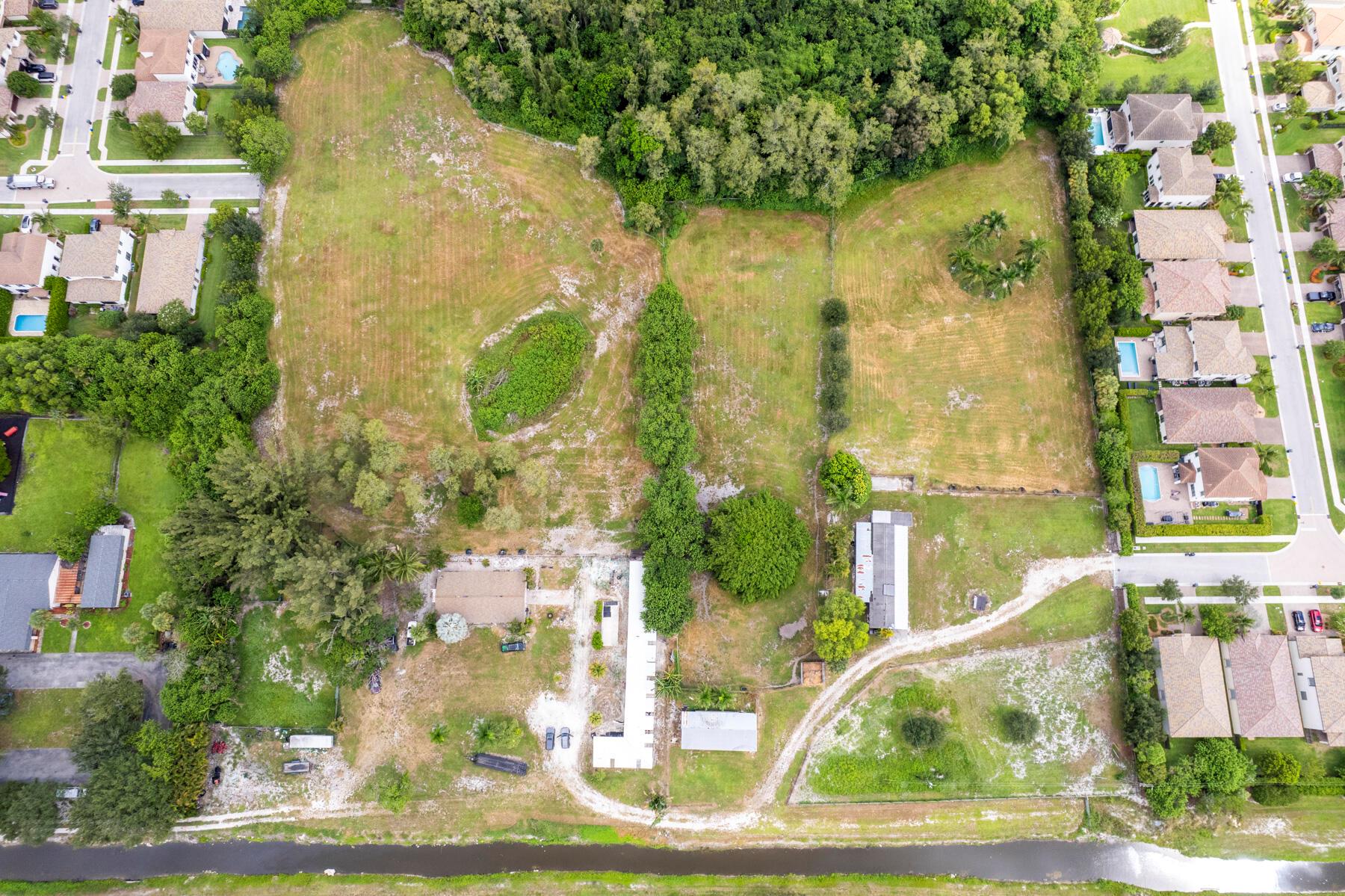 PALM BEACH FARMS CO 3 - Residential