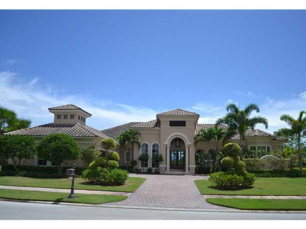 Photo of 102 SE Rio Casarano, Port St Lucie, FL 34984 (MLS # R10879584)