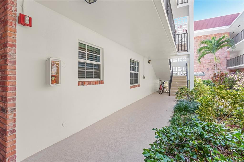 Colonial Manor West - Residential