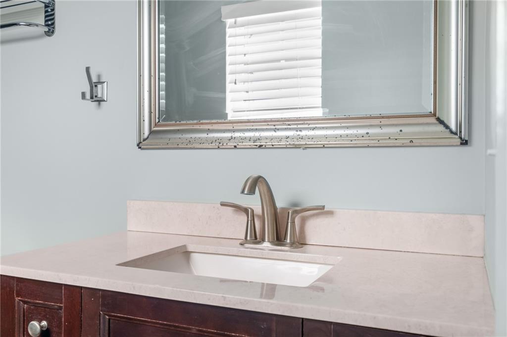 Colonial Manor West - Residential