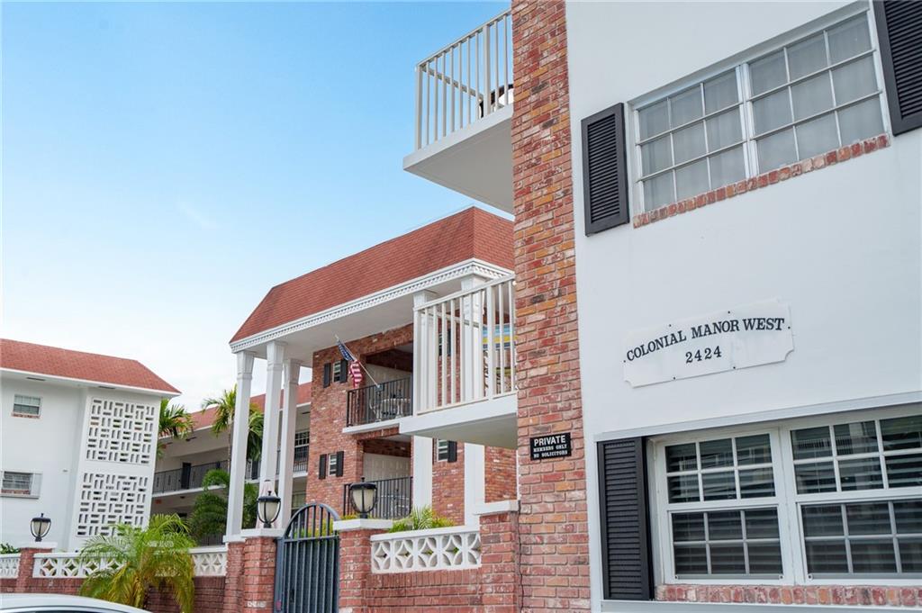 Colonial Manor West - Residential