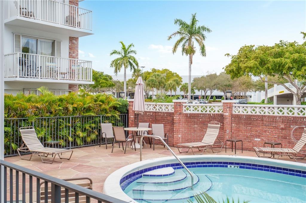 Colonial Manor West - Residential