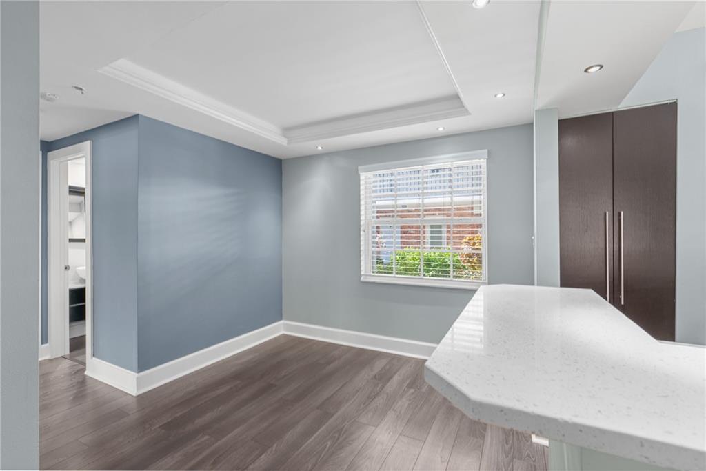 Colonial Manor West - Residential