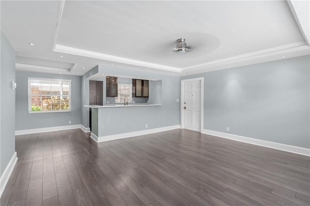 Colonial Manor West - Residential