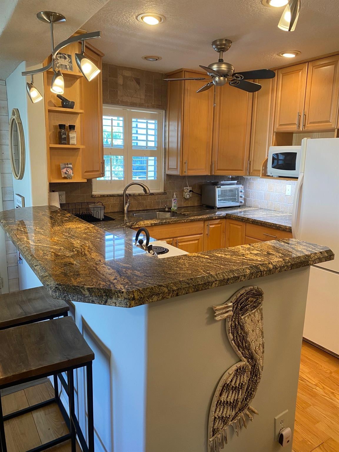 Harbor's Edge of Pompano - Residential