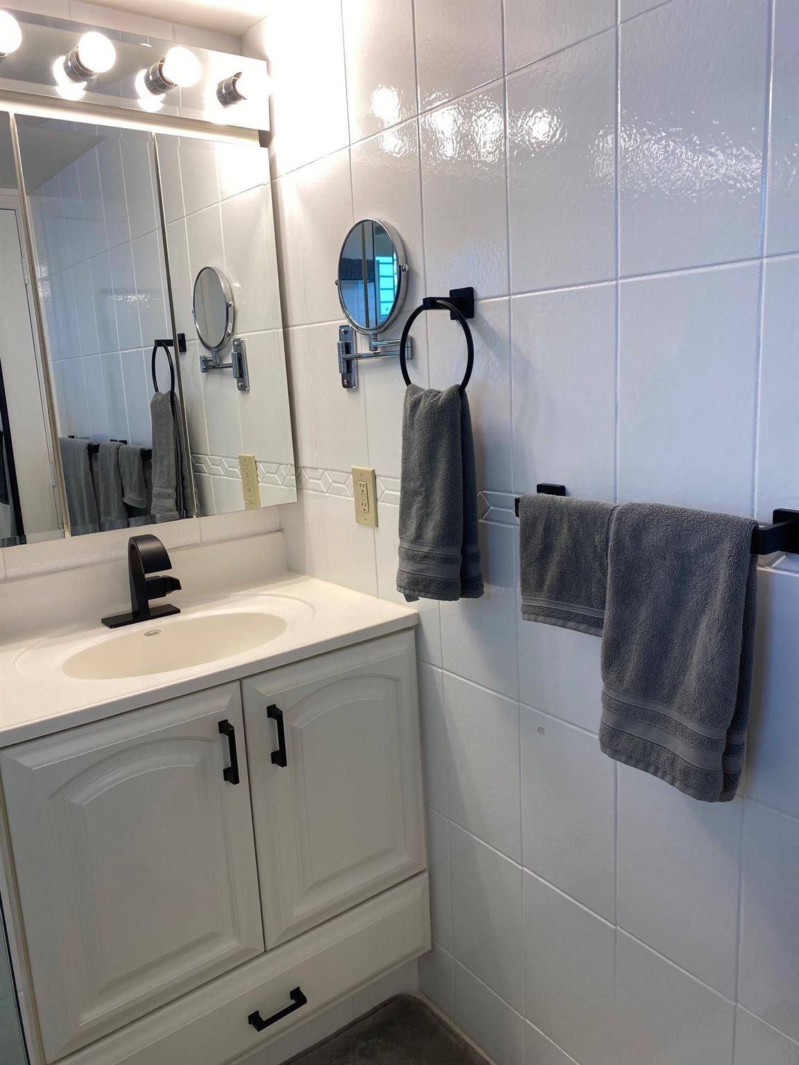 Harbor's Edge of Pompano - Residential