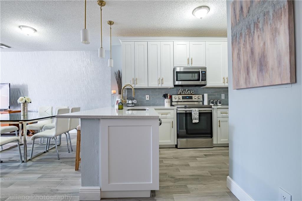 VICTORIA ISLES - Residential