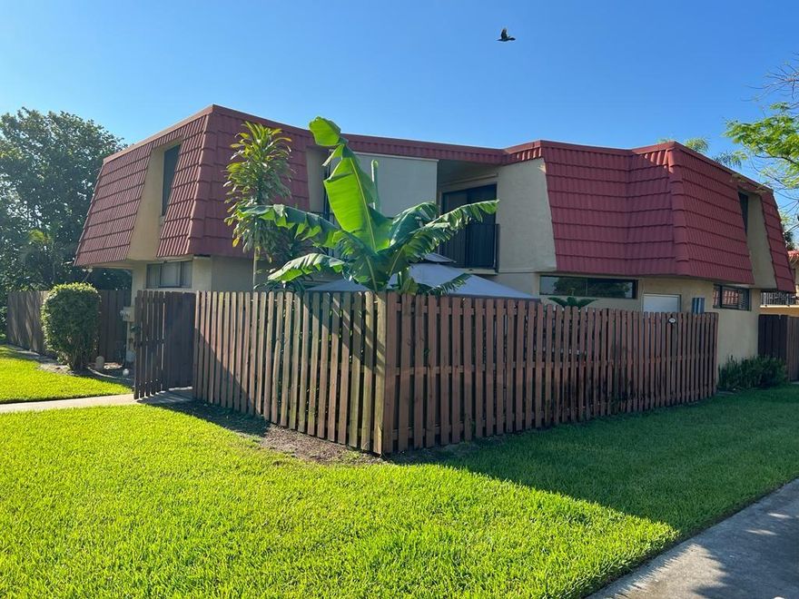 BACK ON THE MARKET; DO NOT MISS THIS 2 BEDROOM, 2 FULL BATHROOM AND HALF BATH VERY WELL KEPT, AT THE LOWEST PRICE IN BOCA RIO IS READY FOR A NEW FIRST TIME HOME BUYER; LOW HOWA, GREAT LOCATION, A+ SCHOOLS, CLOSE TO TURNPIKE HIGHWAY, SHOPPING PLAZAS, RESTAURANTS, AND MUCH MORE. THE COMMUNITY FETURES, TENNIS COURTS, HEATED POOL, RACQUETBALL; SELLER MAY NEED 15 TO 20 DAYS POST OCCUPANCY. BACK ON THE MARKET; DO NOT MISS THIS 2 BEDROOM, 2 FULL BATHROOM AND HALF BATH VERY WELL KEPT, AT THE LOWEST PRICE IN BOCA RIO IS READY FOR A NEW FIRST TIME HOME BUYER; LOW HOWA, GREAT LOCATION, A+ SCHOOLS, CLOSE TO TURNPIKE HIGHWAY, SHOPPING PLAZAS, RESTAURANTS, AND MUCH MORE. THE COMMUNITY FETURES, TENNIS COURTS, HEATED POOL, RACQUETBALL COUTS, BIKE PADS. REALTORS PLEASE REFER TO BROKER REMARKS FOR ADDITIONAL INFORMATION. SELLER MAY NEED 15 TO 20 POST OCCUPANCY. IF FINANCING, SELLER REQUESTS CROSSCOUNTRY MORTGAGE TO REVIEW ALL DOCUMENTS PRIOR PRESENTING AN OFFER; PLEASE CONTACT JAIME AGUAYO AT 561-305-3670