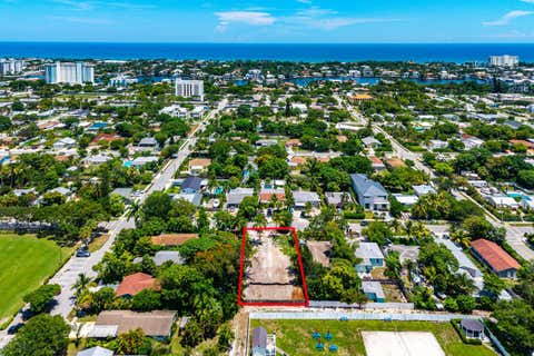 — beds bed, — baths bath property at 814 Se 2nd Avenue, Delray Beach, FL 33483