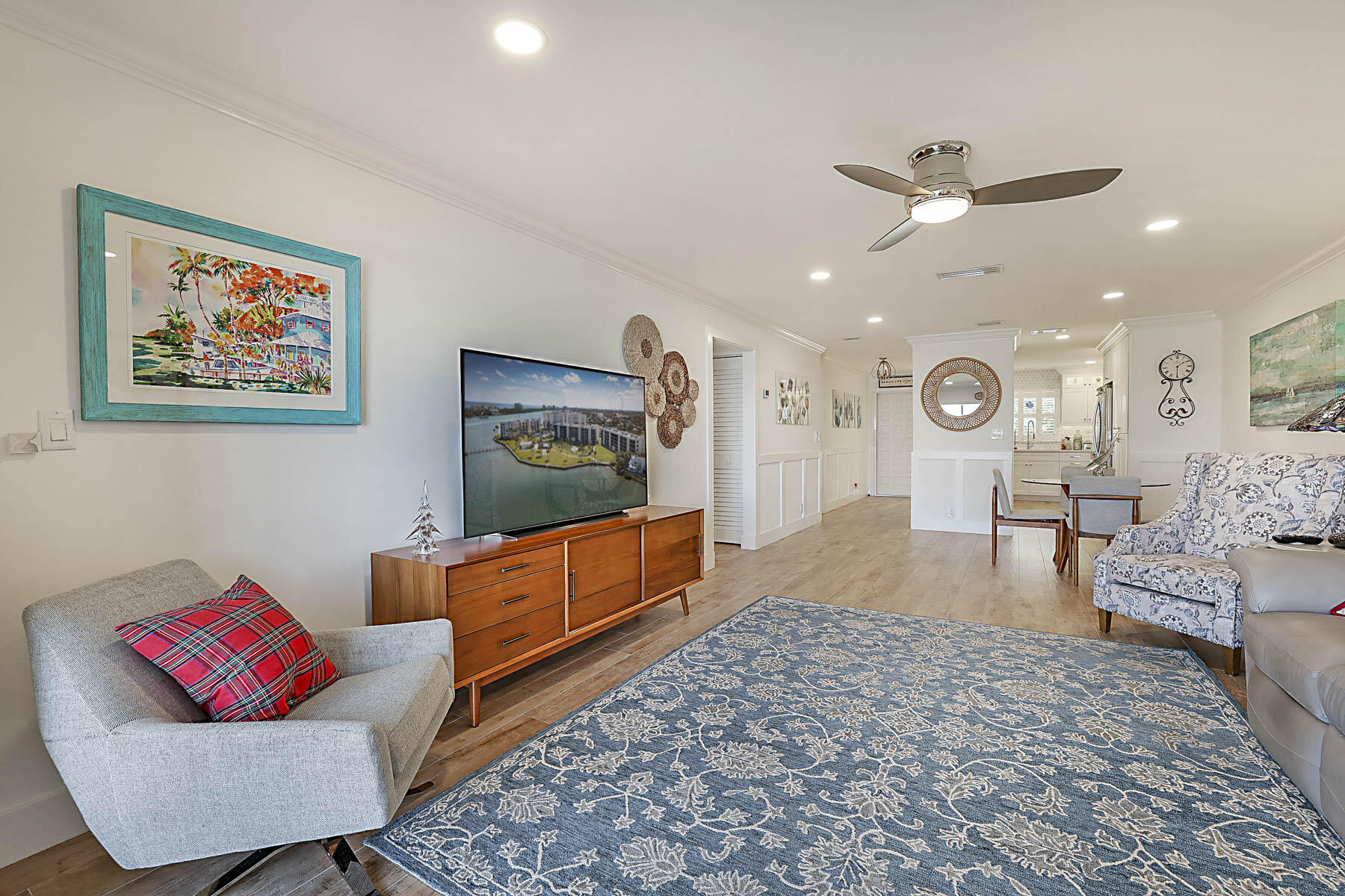 BROADVIEW CONDO - Residential