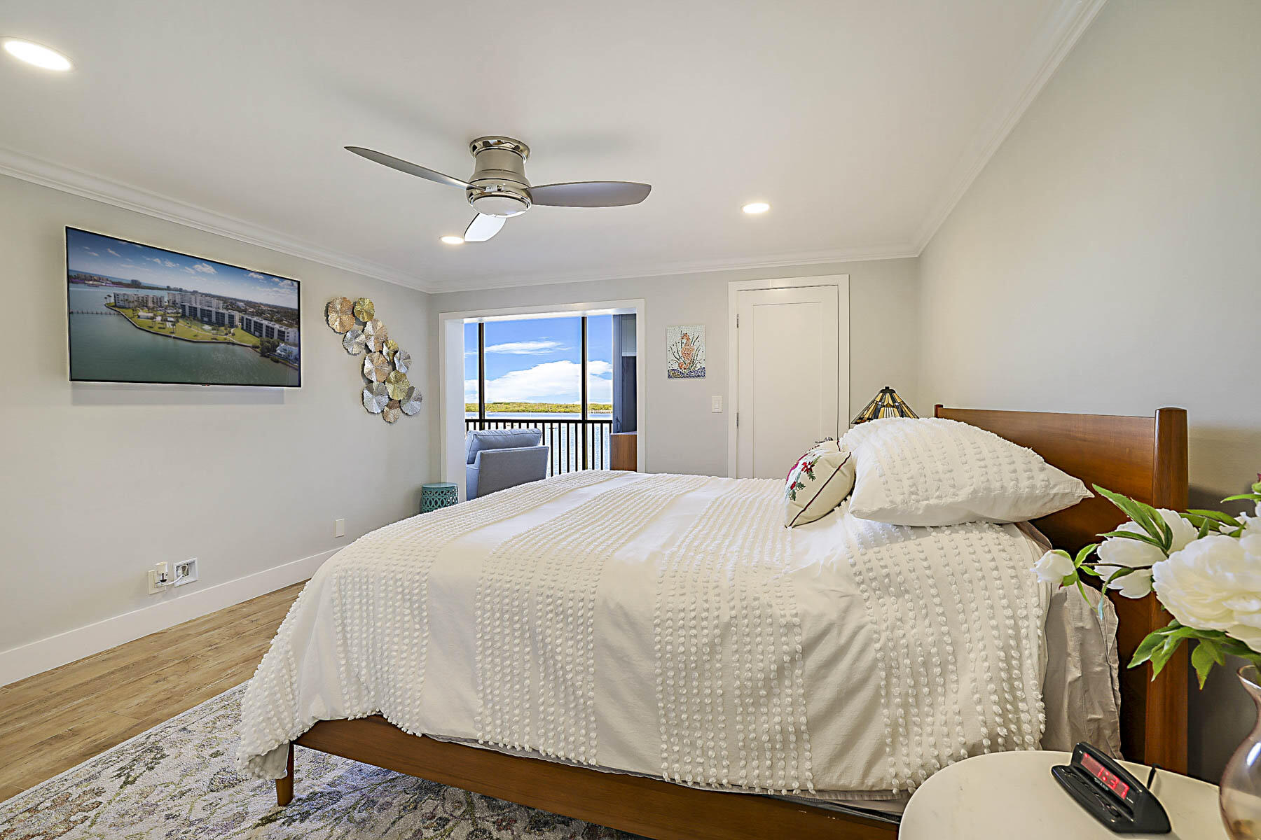 BROADVIEW CONDO - Residential