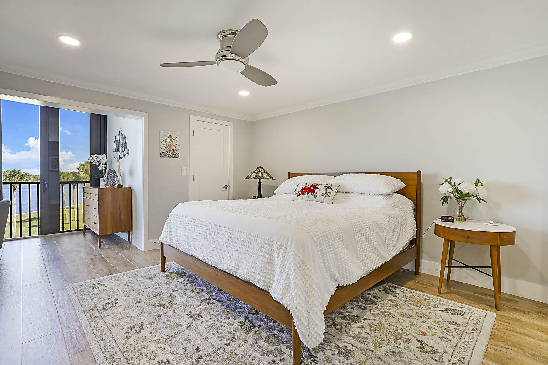 BROADVIEW CONDO - Residential