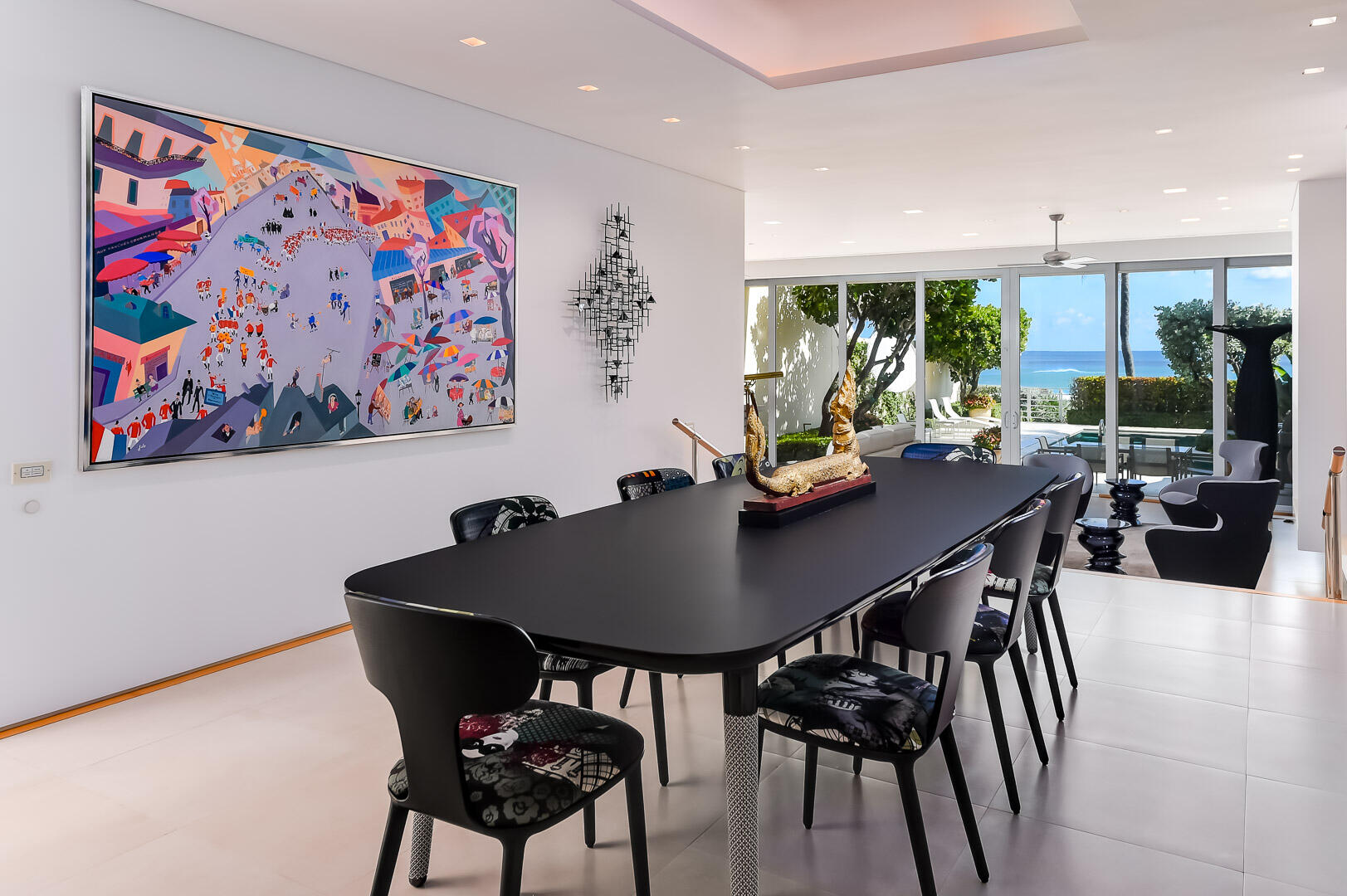 RESIDENCES AT SLOANS CURVE - Residential