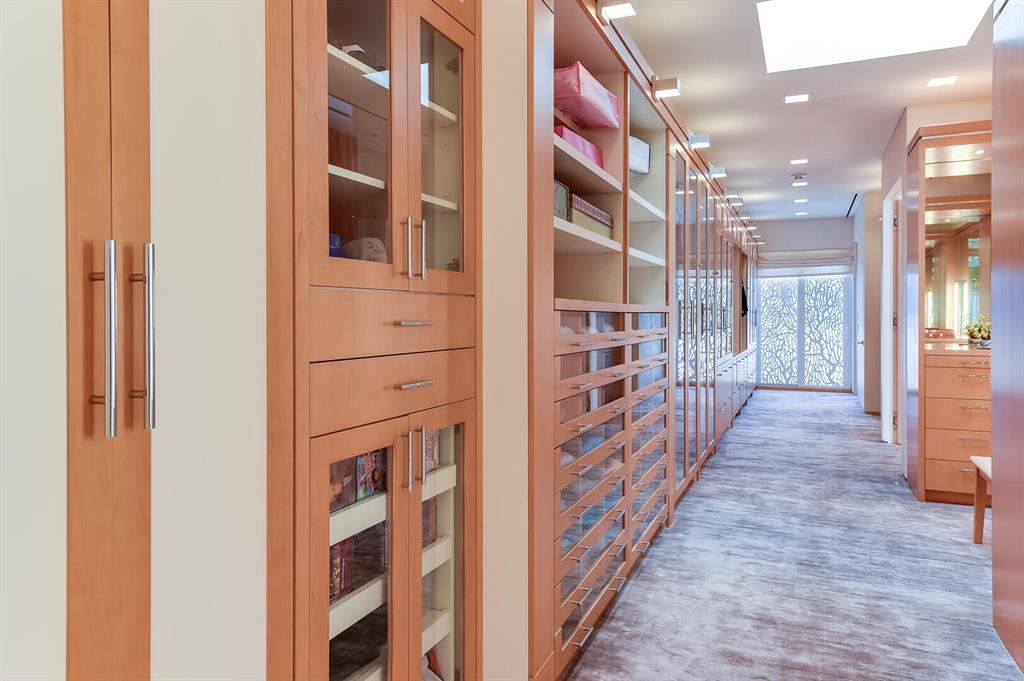 RESIDENCES AT SLOANS CURVE - Residential