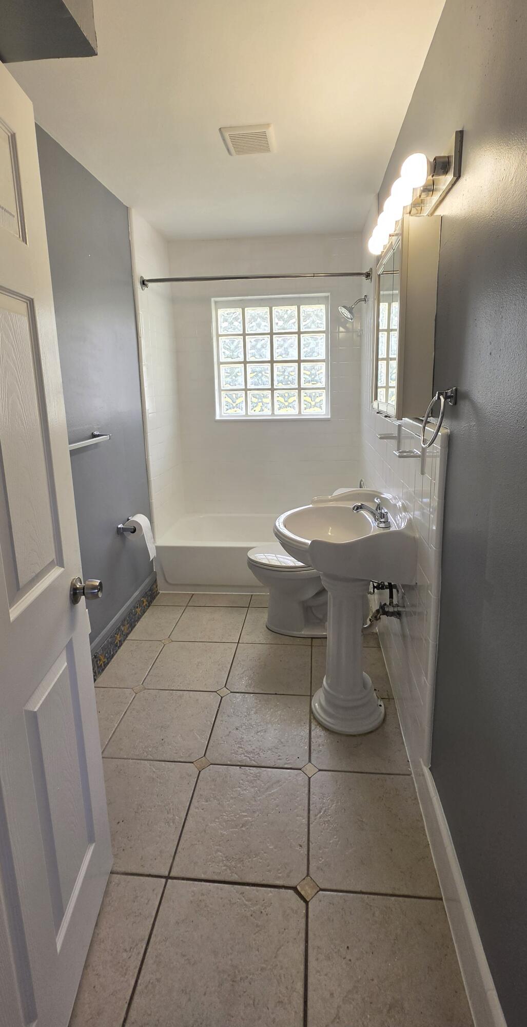 GUETHLE - Residential Lease