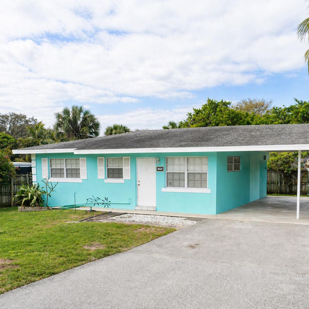 Photo of 8531 Sunset Drive, Palm Beach Gardens, FL 33410 (MLS # B26016174)
