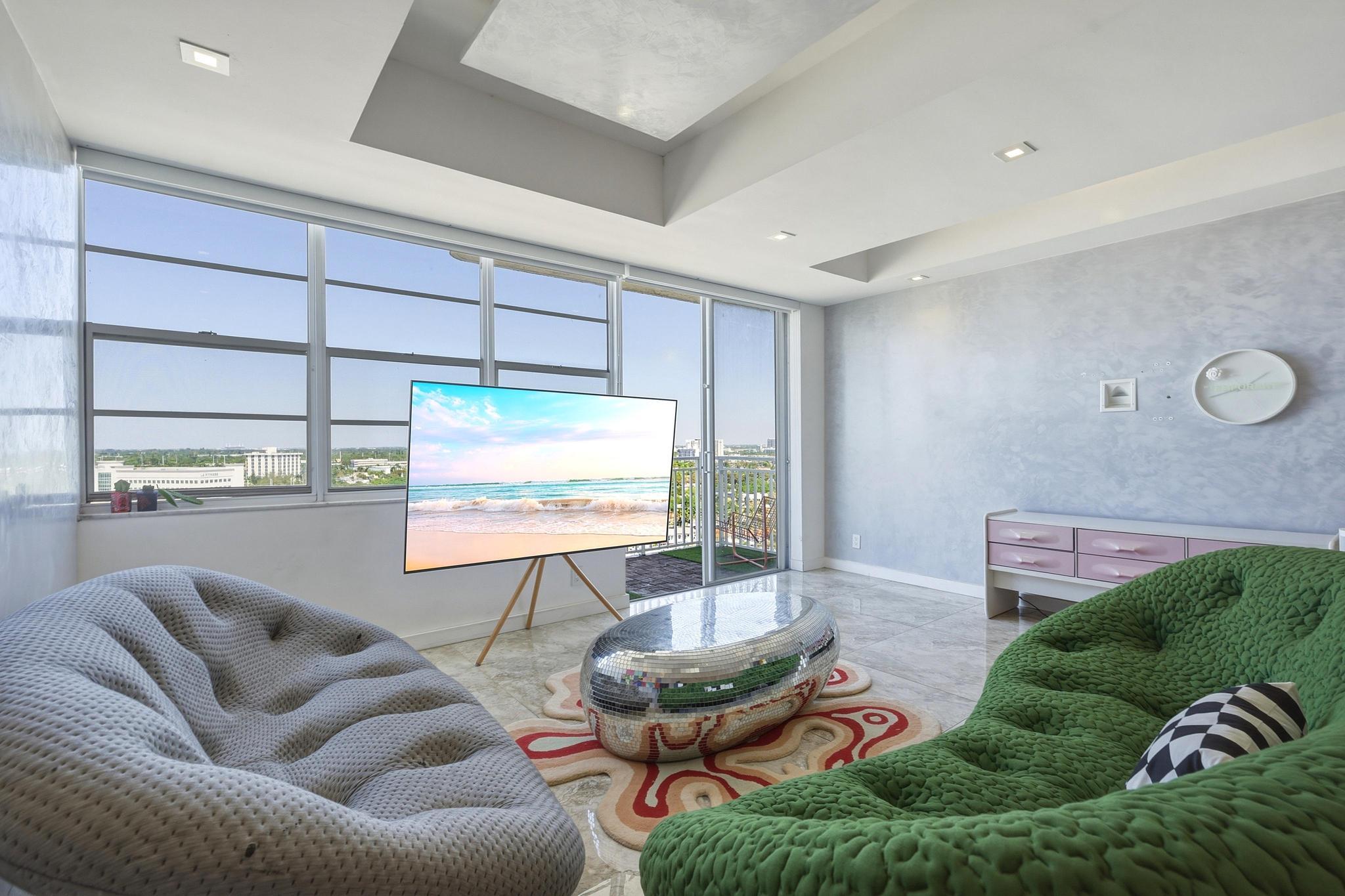 BAYVIEW TOWERS CONDO SOUTH BLDG - Residential Lease