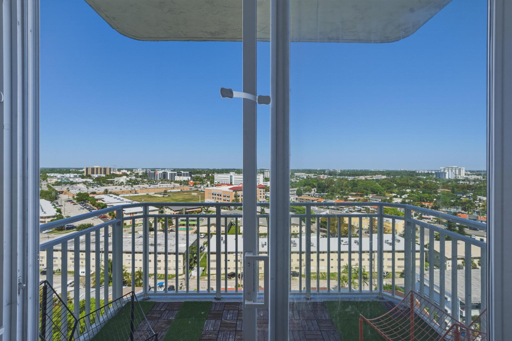 BAYVIEW TOWERS CONDO SOUTH BLDG - Residential Lease