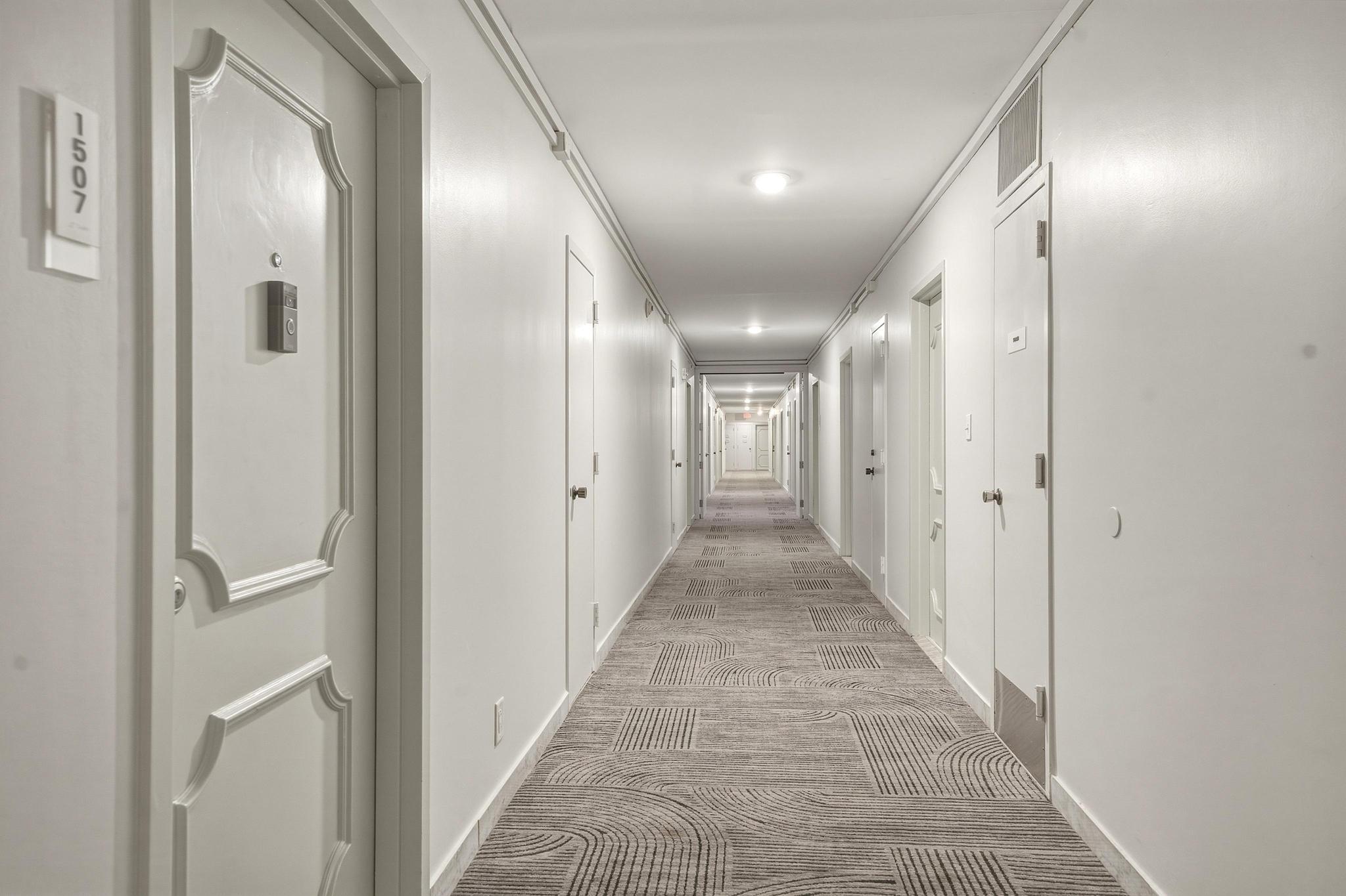 BAYVIEW TOWERS CONDO SOUTH BLDG - Residential Lease