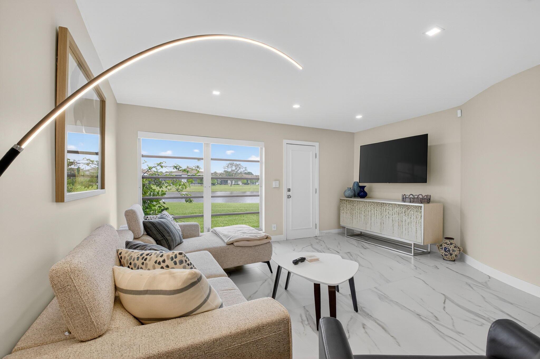 PALM GREENS AT VILLA DEL - Residential