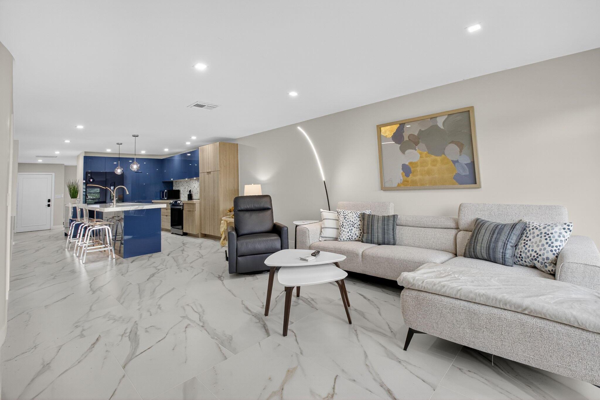 PALM GREENS AT VILLA DEL - Residential