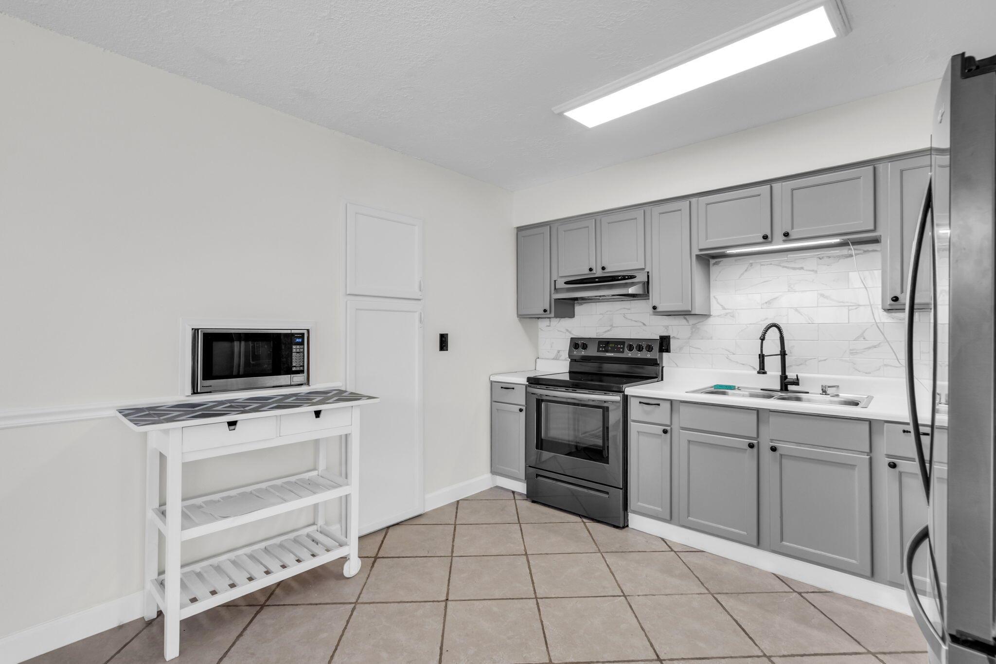 SUTTON TERRACE SOUTH - Residential