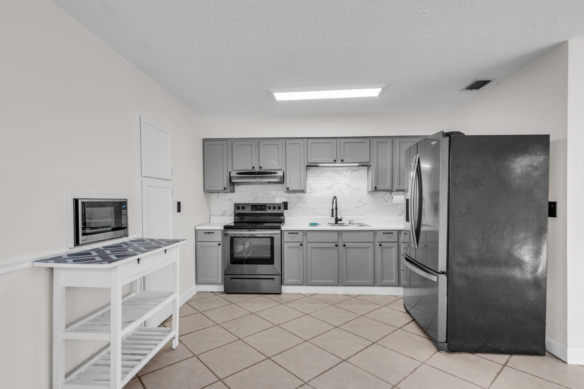 SUTTON TERRACE SOUTH - Residential