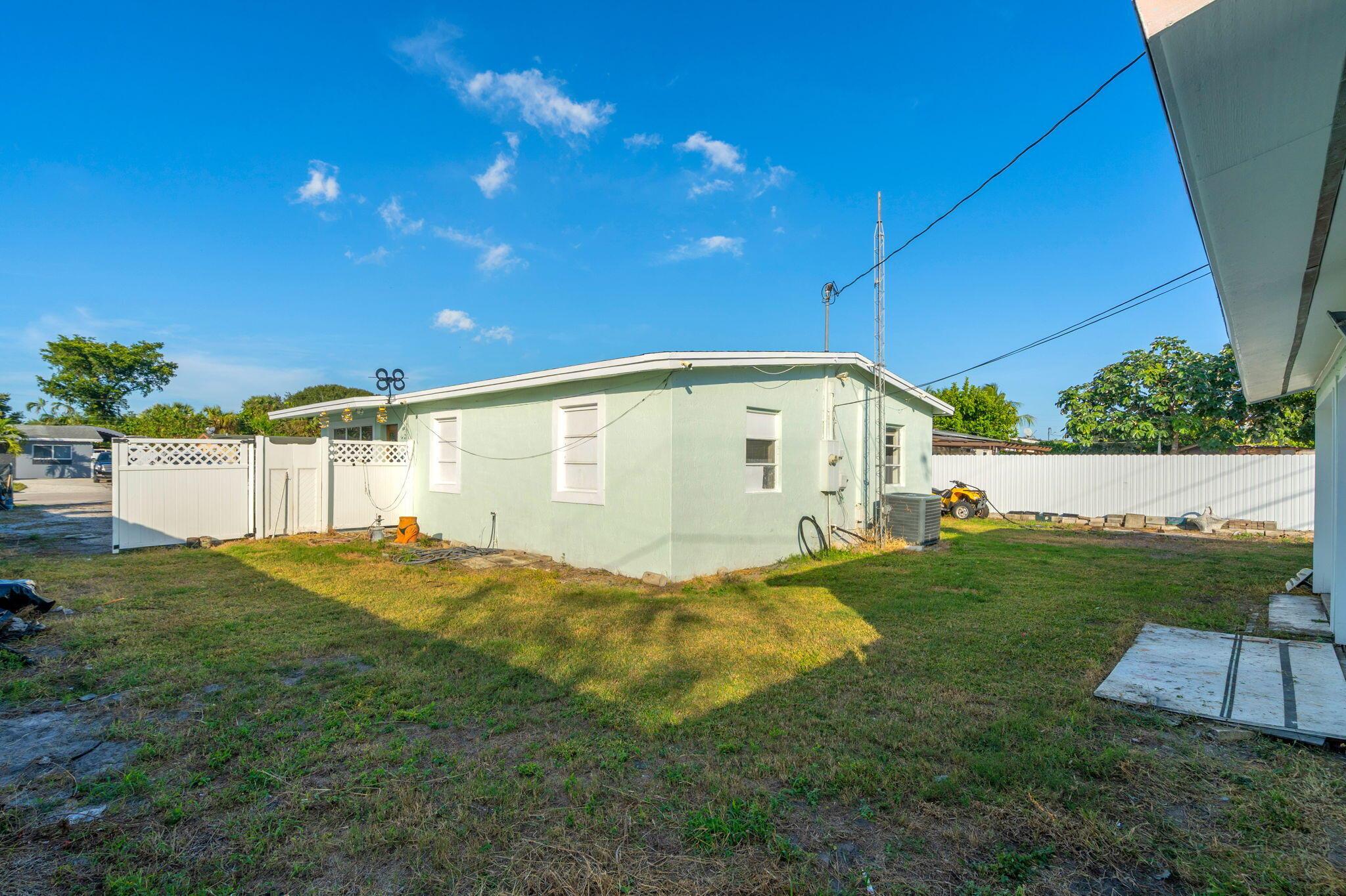 SUTTON TERRACE SOUTH - Residential