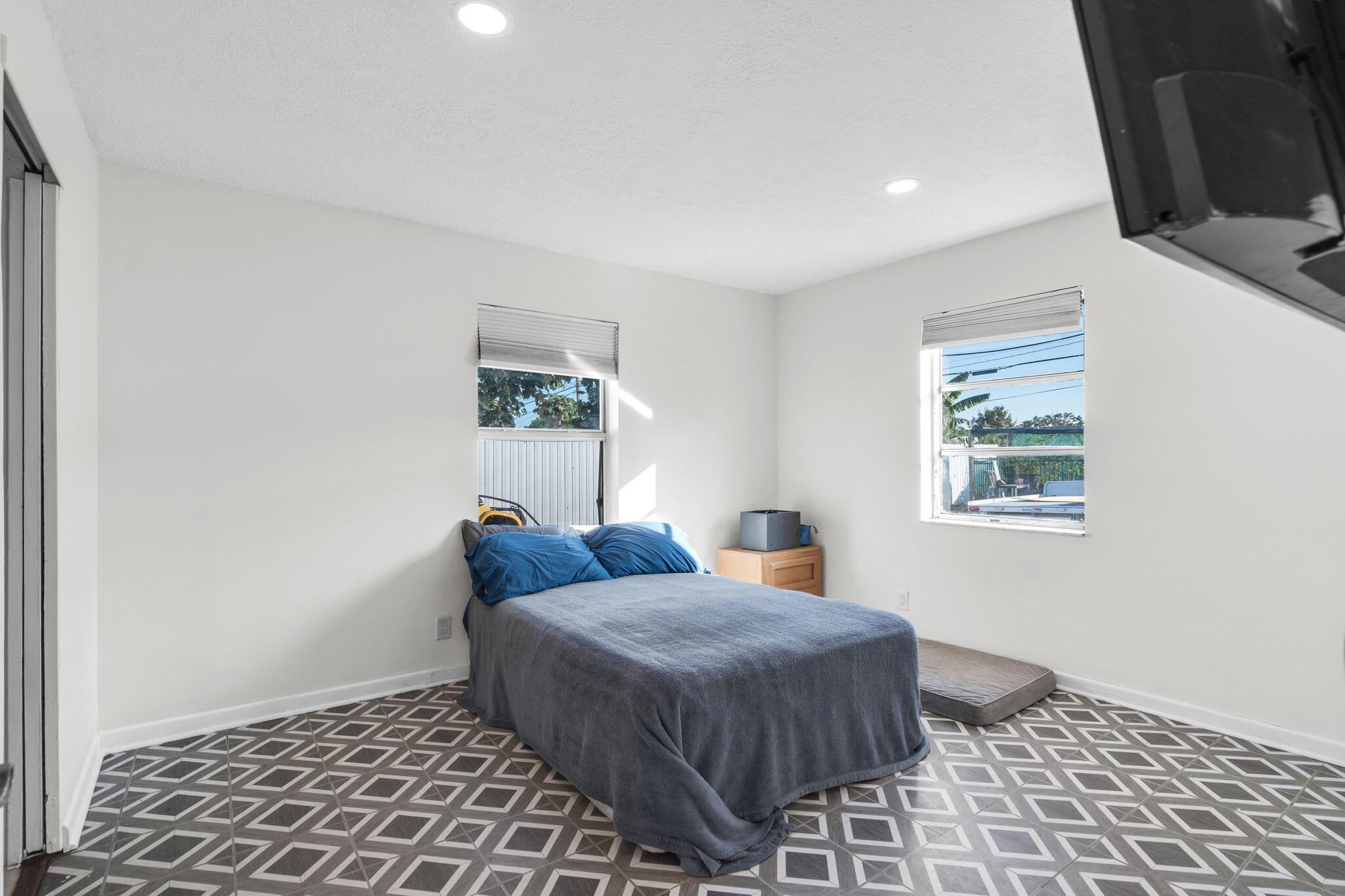 SUTTON TERRACE SOUTH - Residential