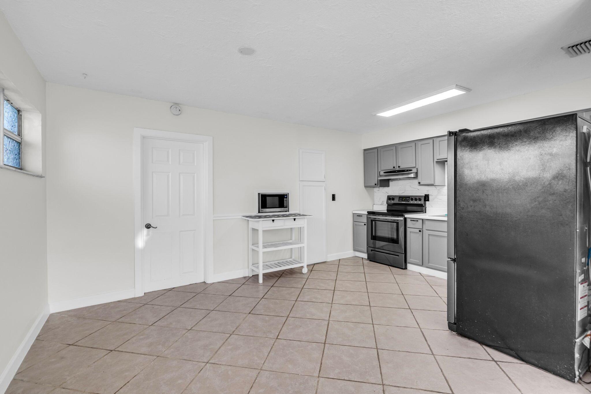 SUTTON TERRACE SOUTH - Residential