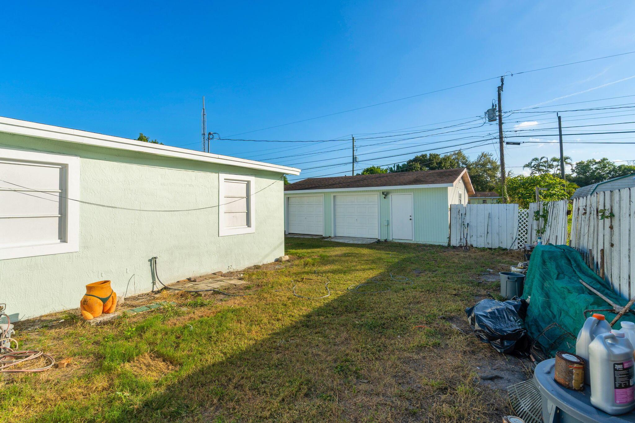 SUTTON TERRACE SOUTH - Residential