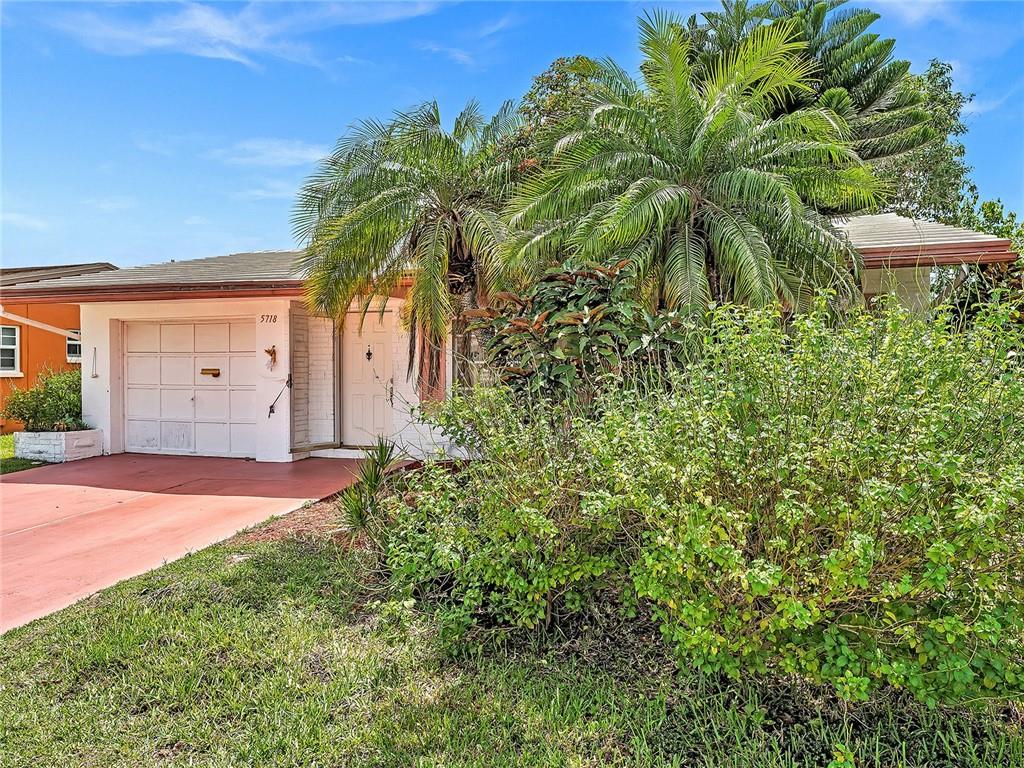 Mainlands Of Tamarac Lake - Residential