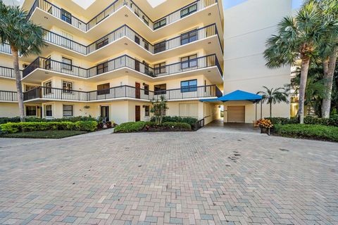 A home in North Palm Beach