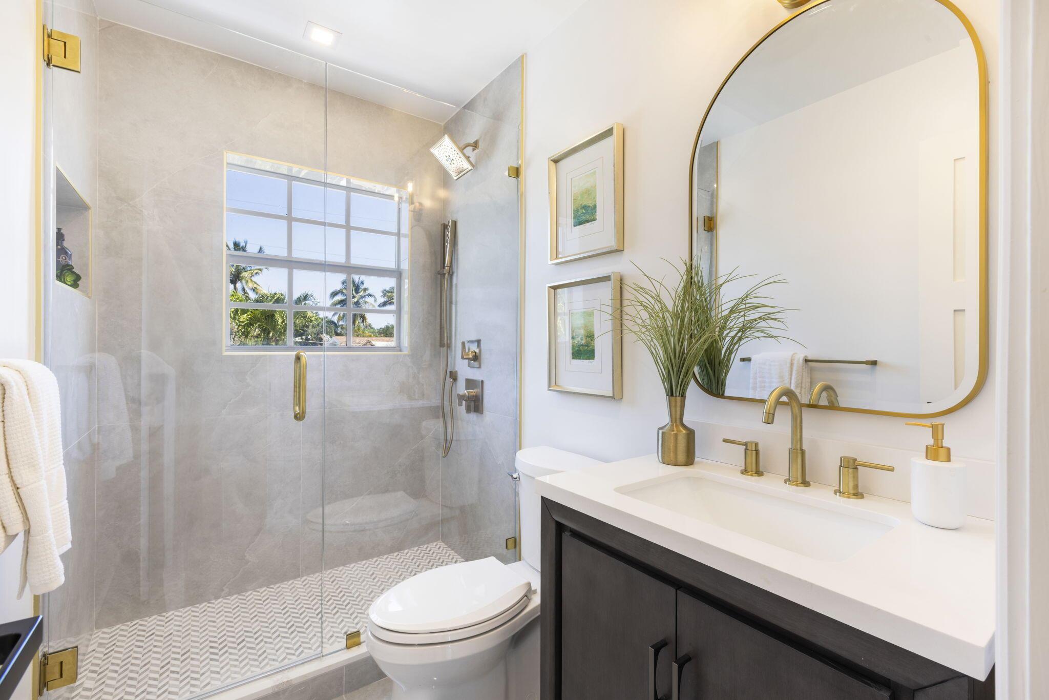 WHISEM UNIT B - Residential