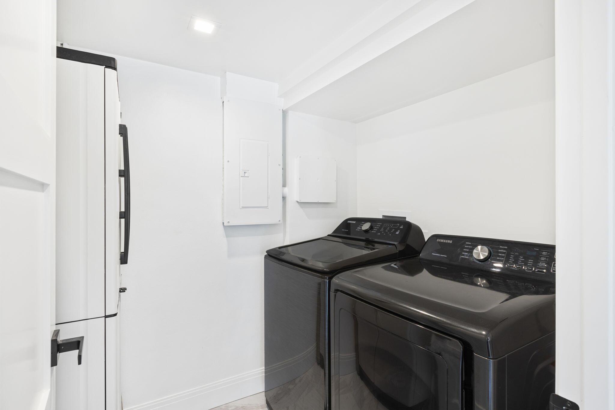 WHISEM UNIT B - Residential