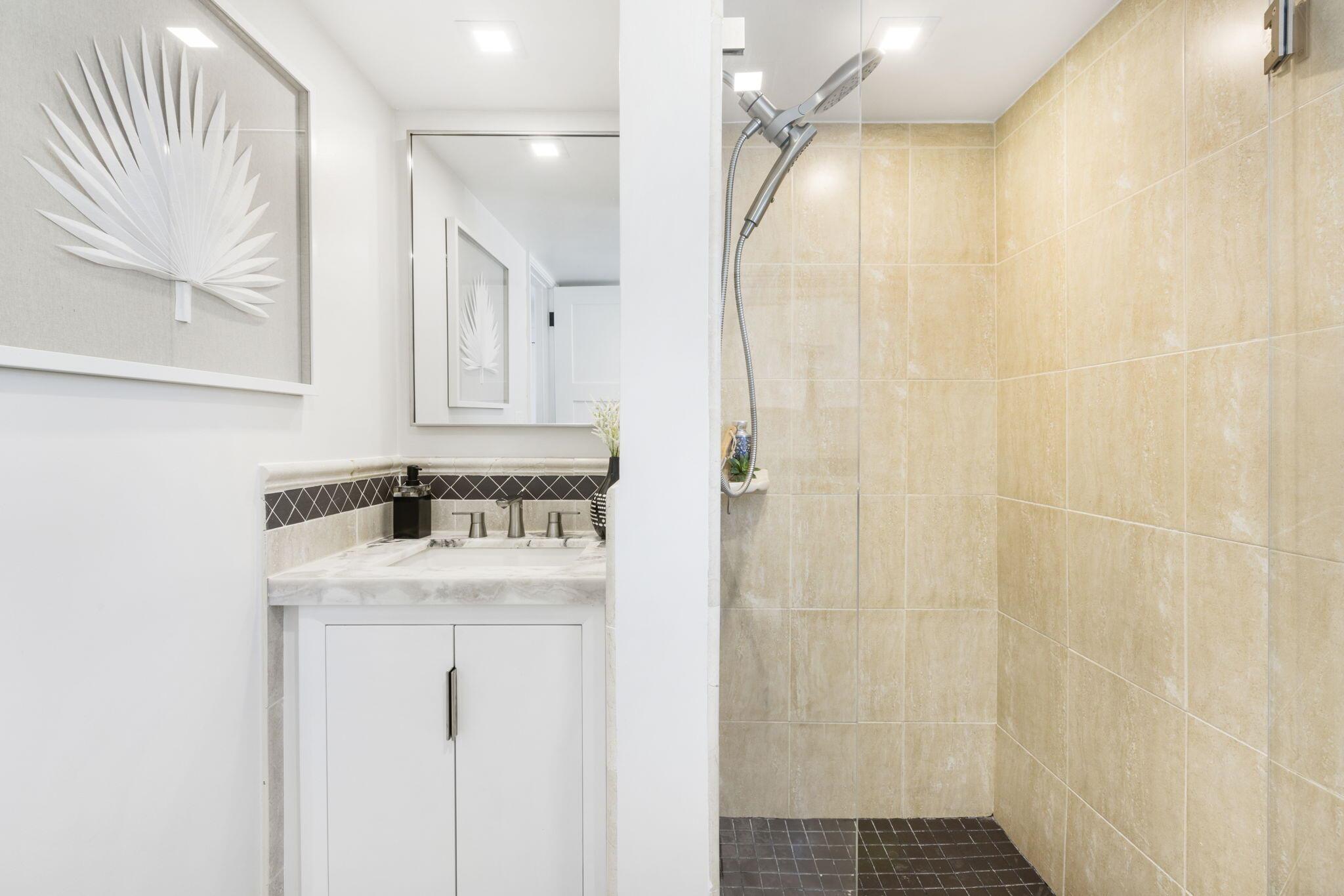 WHISEM UNIT B - Residential