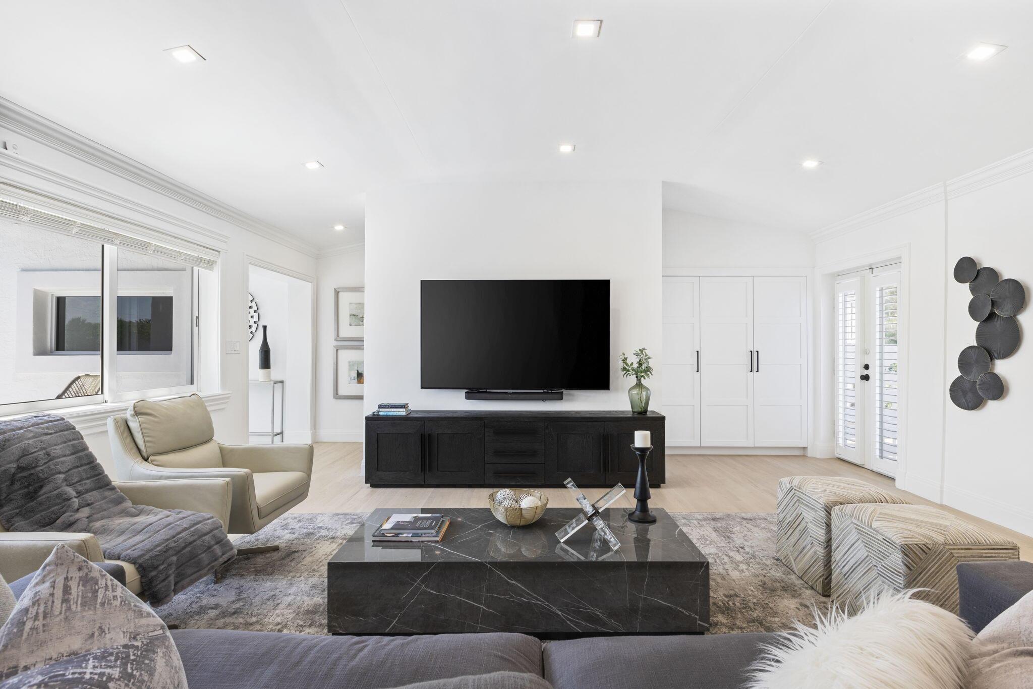 WHISEM UNIT B - Residential