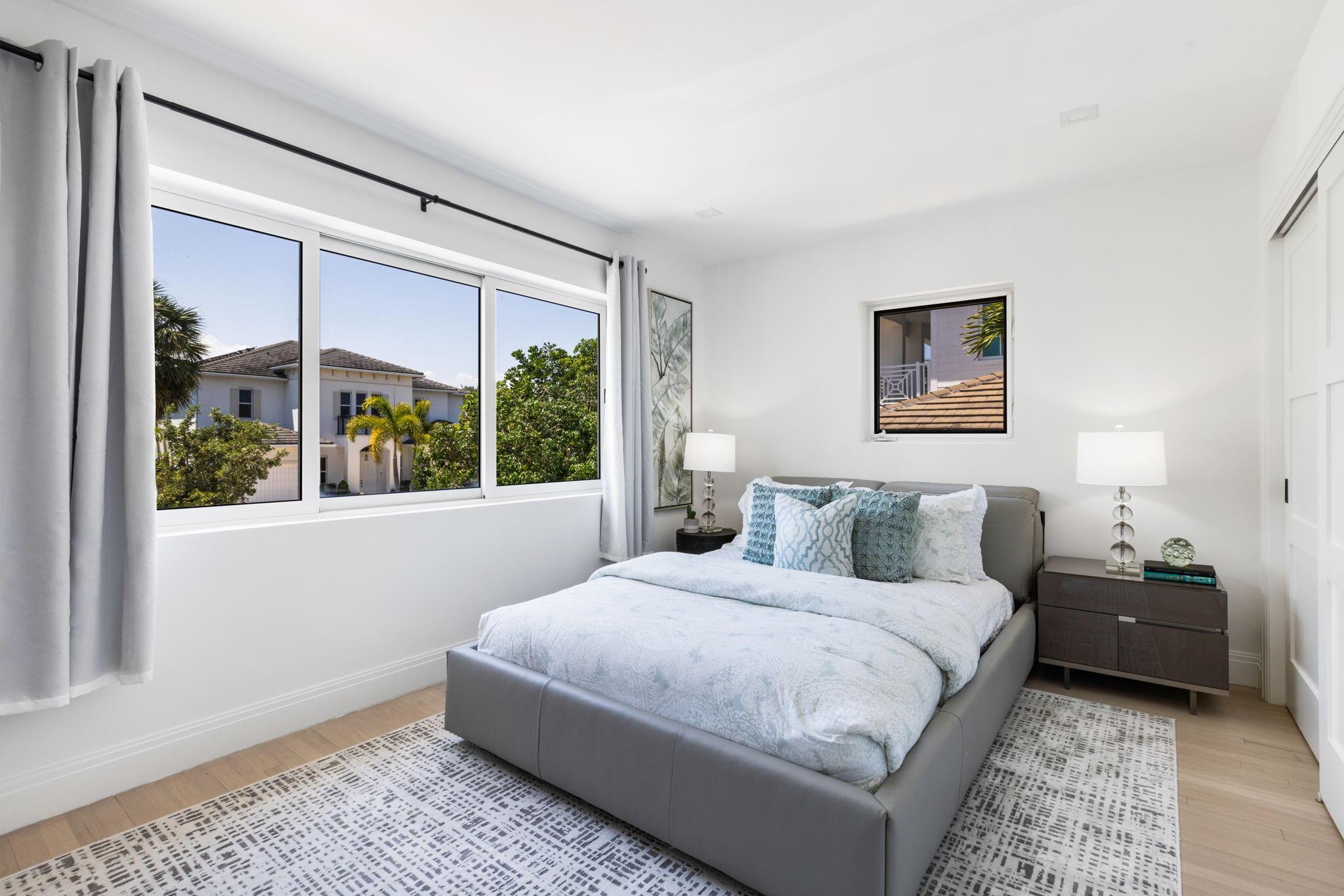 WHISEM UNIT B - Residential