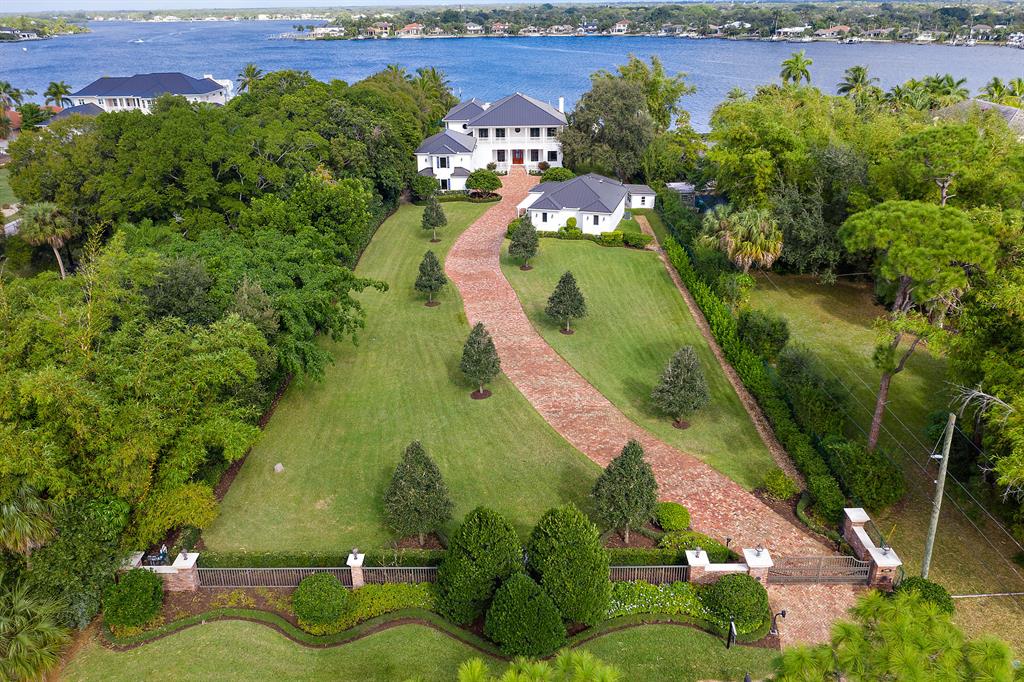 Pennock Point - Residential