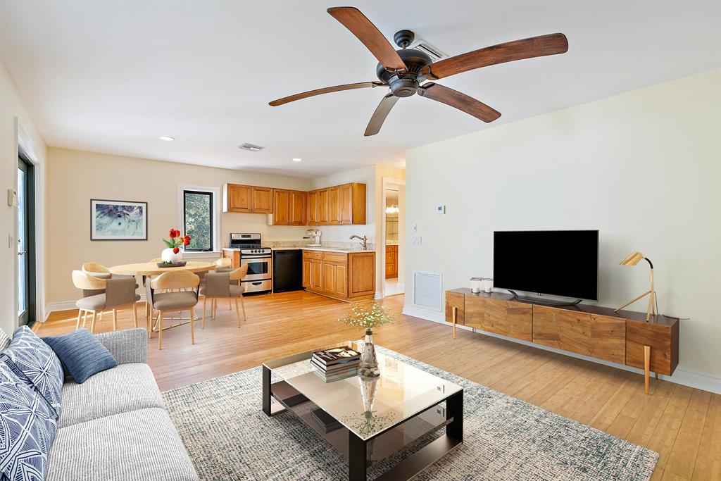 Pennock Point - Residential