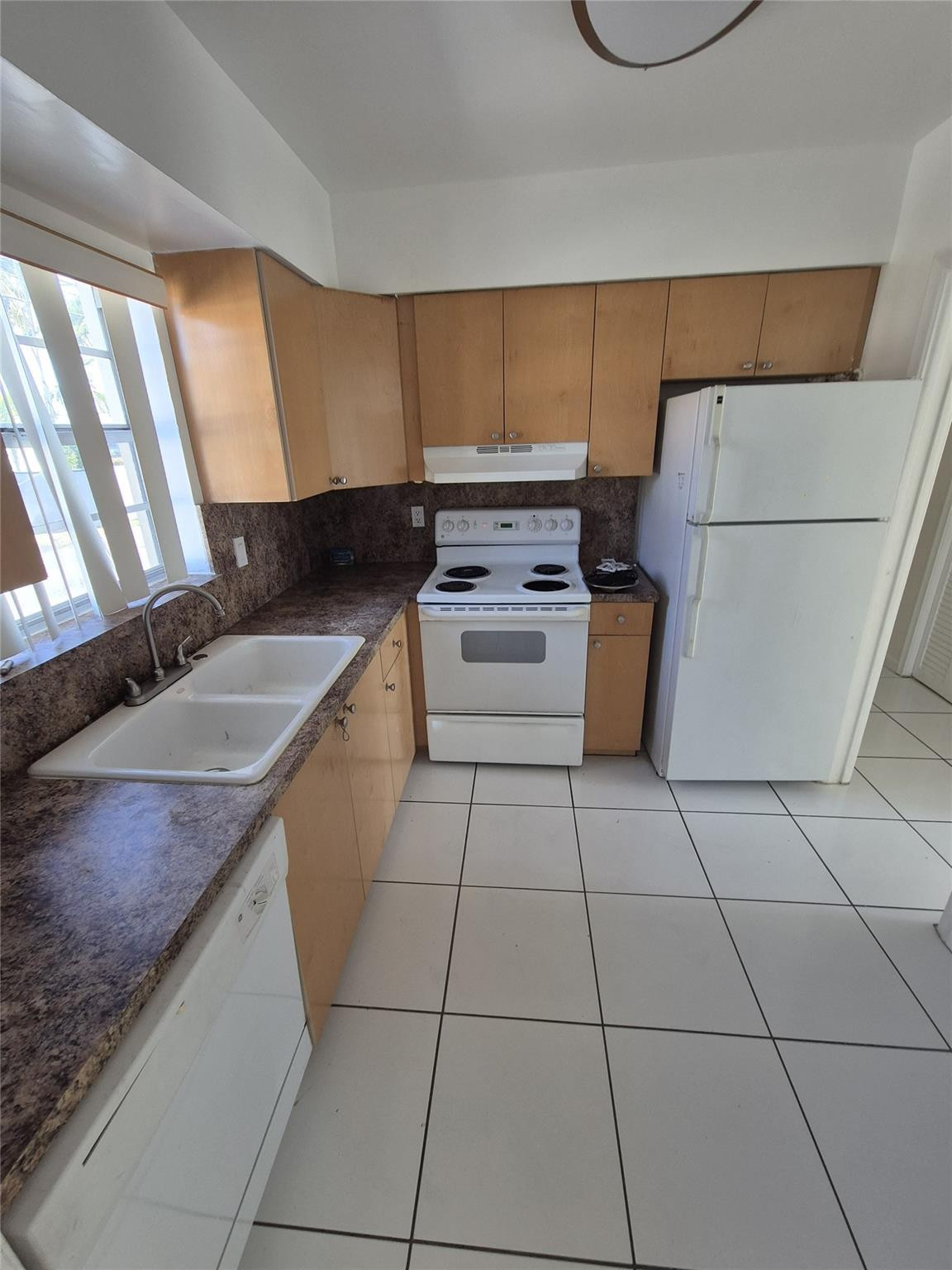 Hollywood Hills - Residential Lease